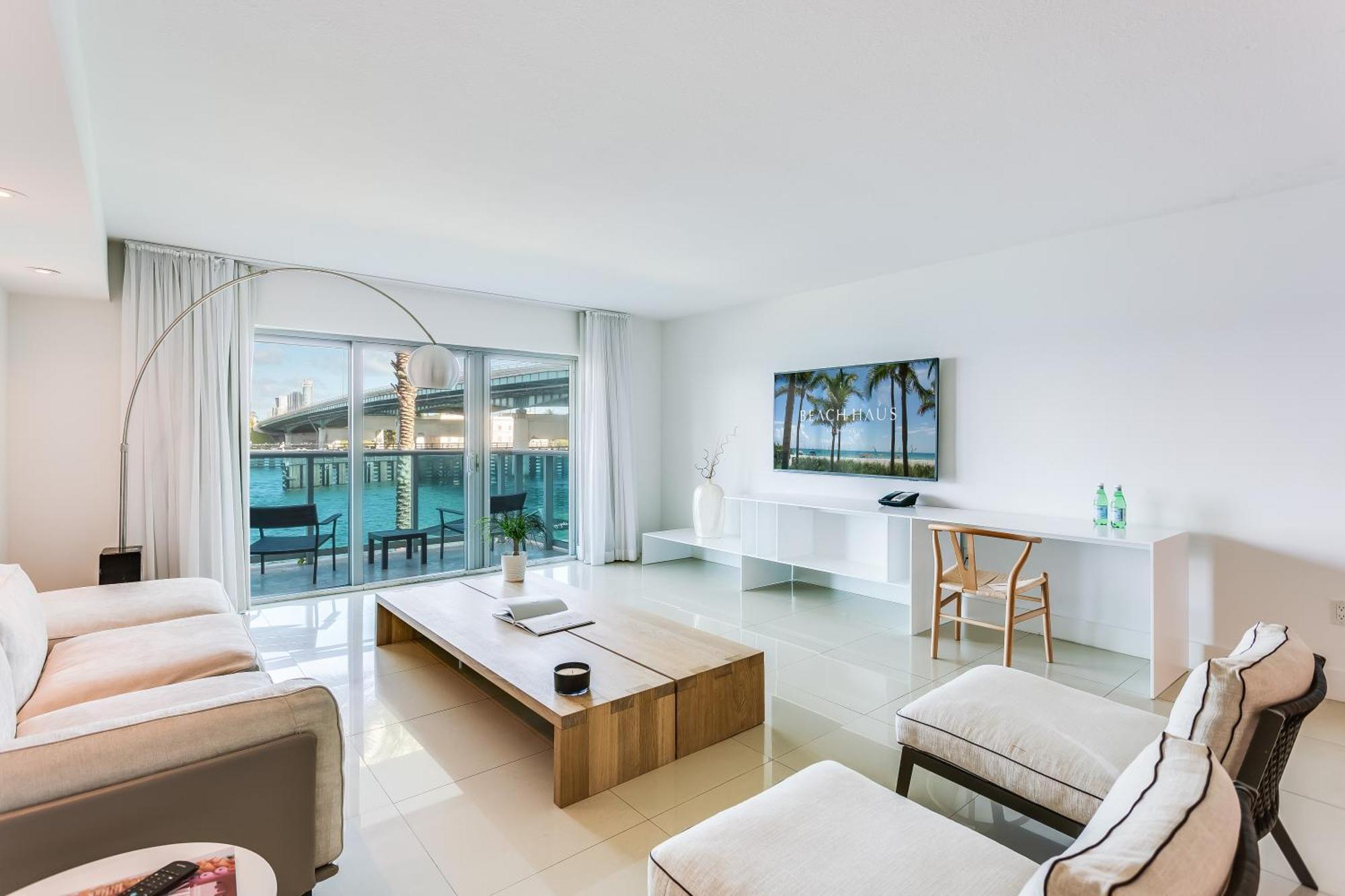 Beach Haus Bal Harbour Room photo
