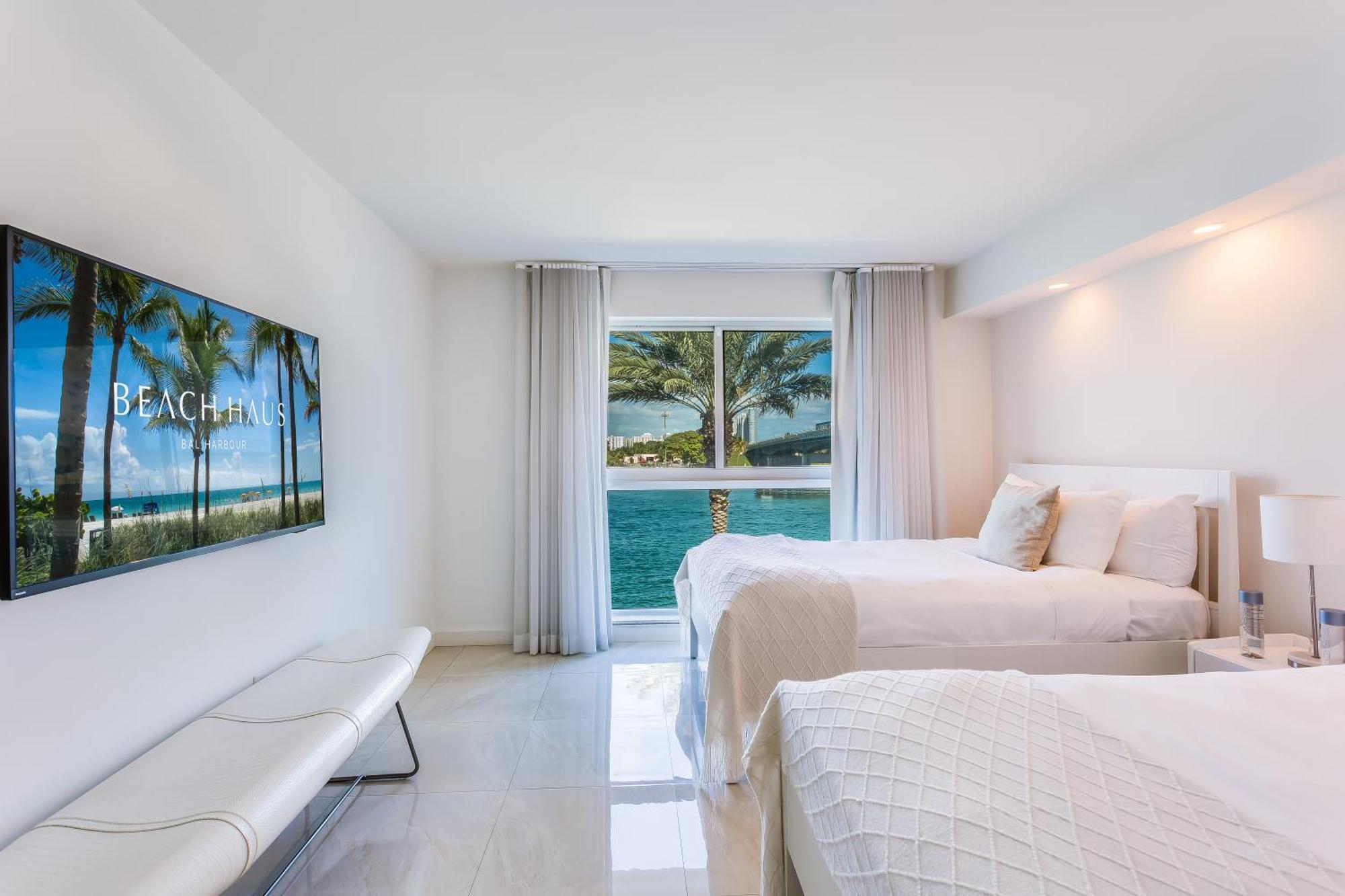Beach Haus Bal Harbour Room photo